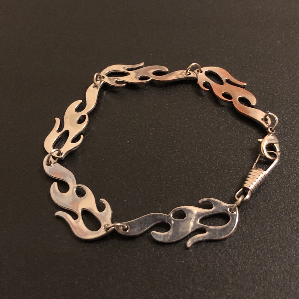 Flame Link Silver-Tone Bracelet - Flame Chain Design